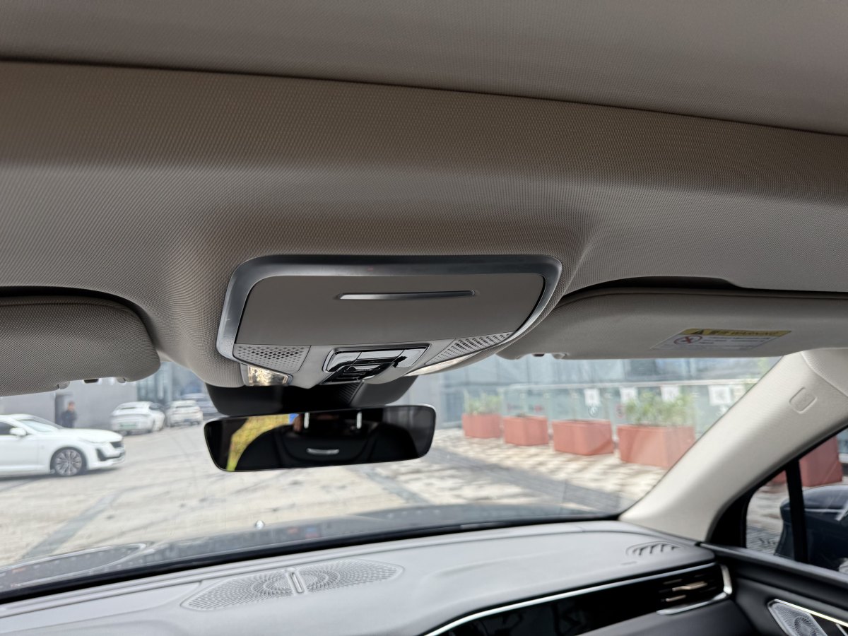 HongQi HS7 PHEV 2024 #15 HongQi HS7 PHEV 2024 car image #15