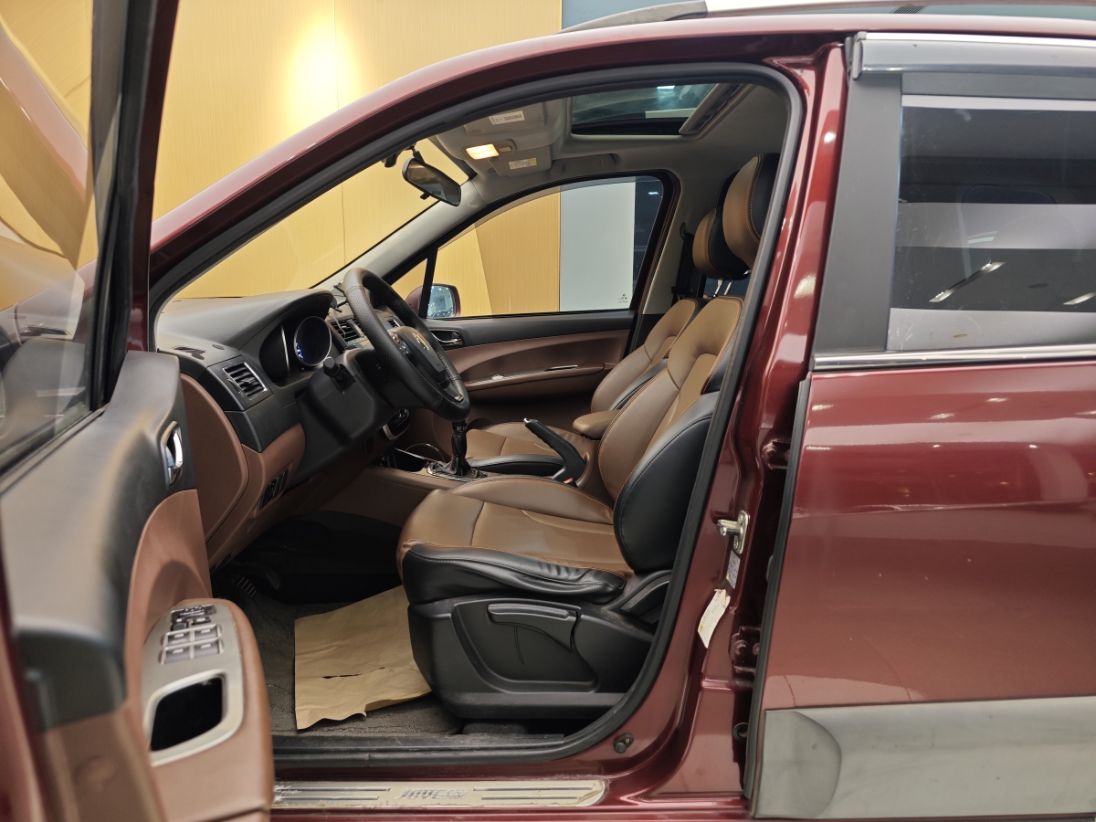 Forthing JOYEAR X5 2016 #15 Forthing JOYEAR X5 2016 car image #15