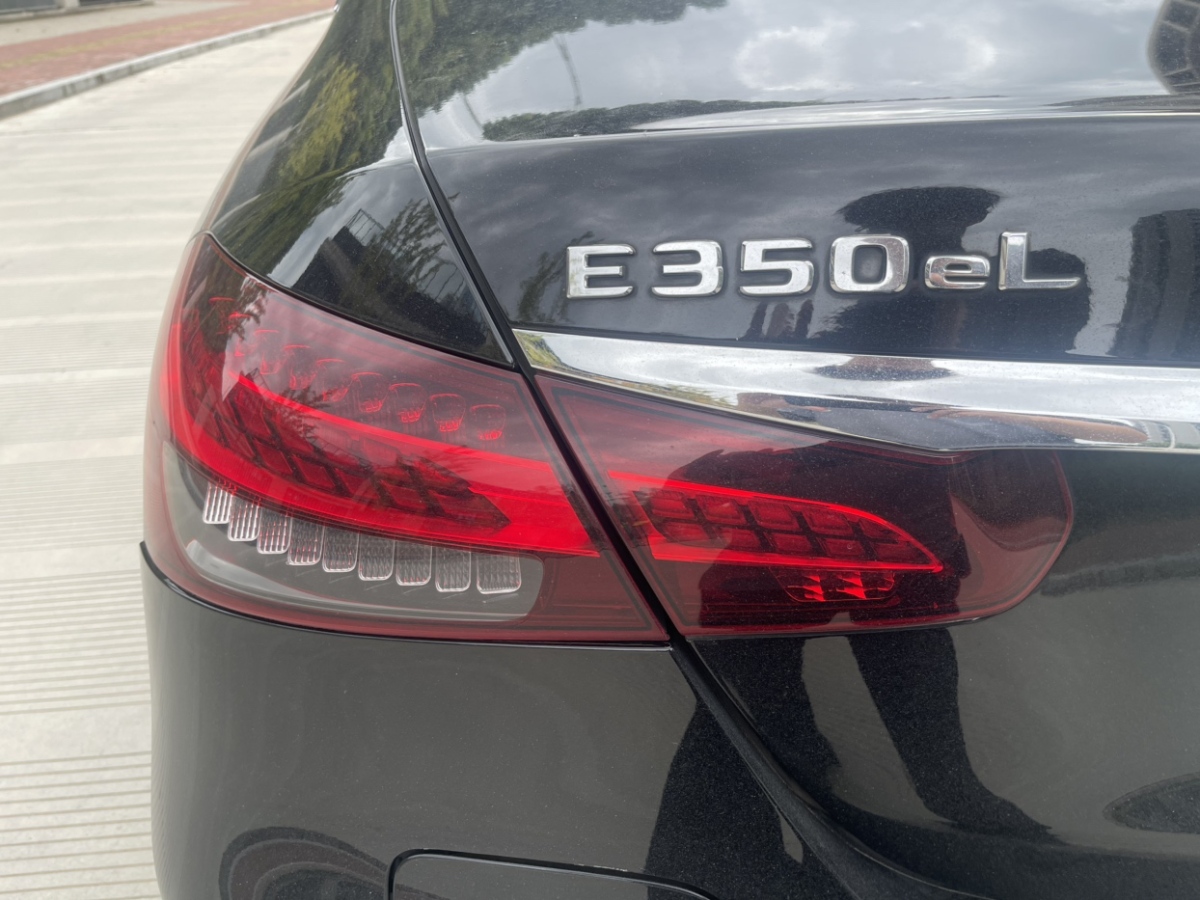 Mercedes-Benz E Class New Energy 2022 car image #15