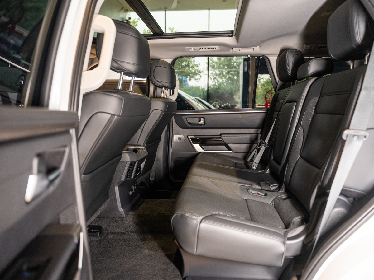 Toyota Sequoia 2023 #15 Toyota Sequoia 2023 imagen de coche #15