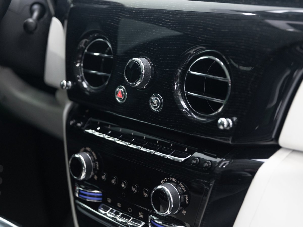 劳斯莱斯 幻影 2022 汽车图片 #15