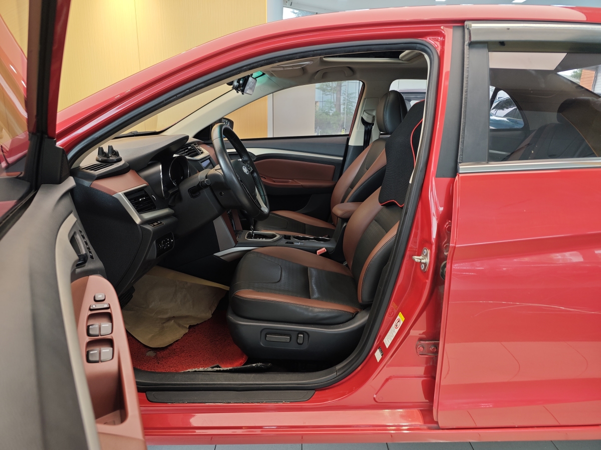 BYD G5 2016 car image #15