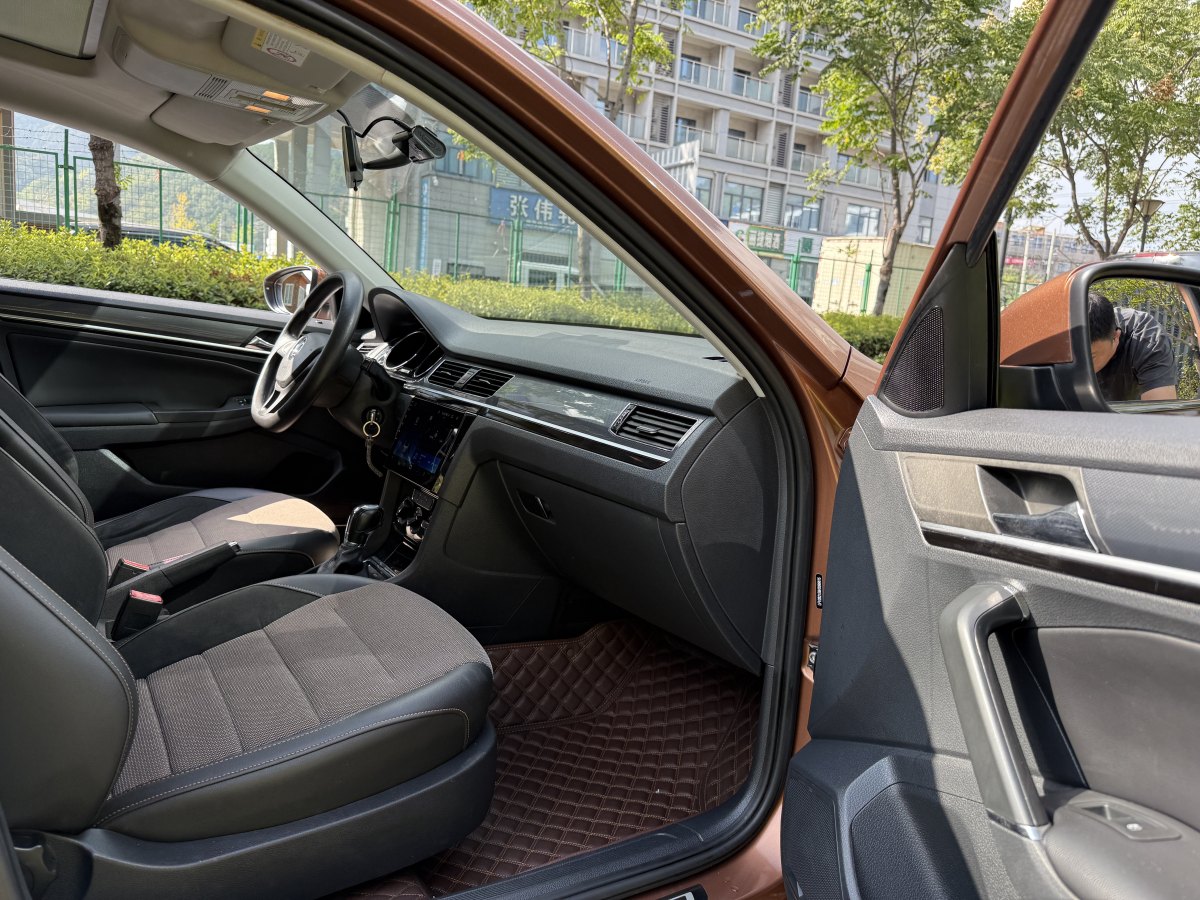 Volkswagen C-Trek 2017 immagine di auto #15