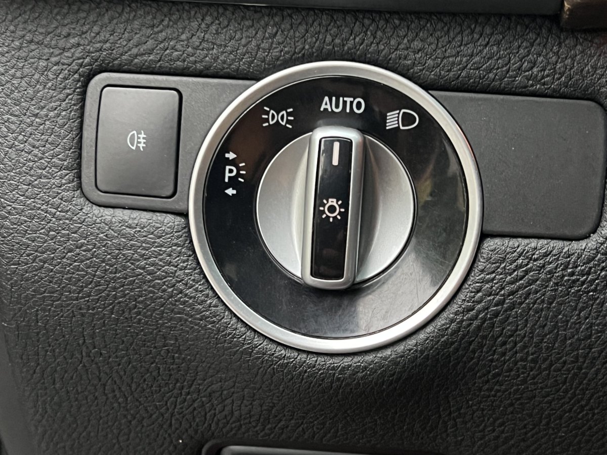 Mercedes-Benz GL Class 2015 #15 Mercedes-Benz GL Class 2015 car image #15