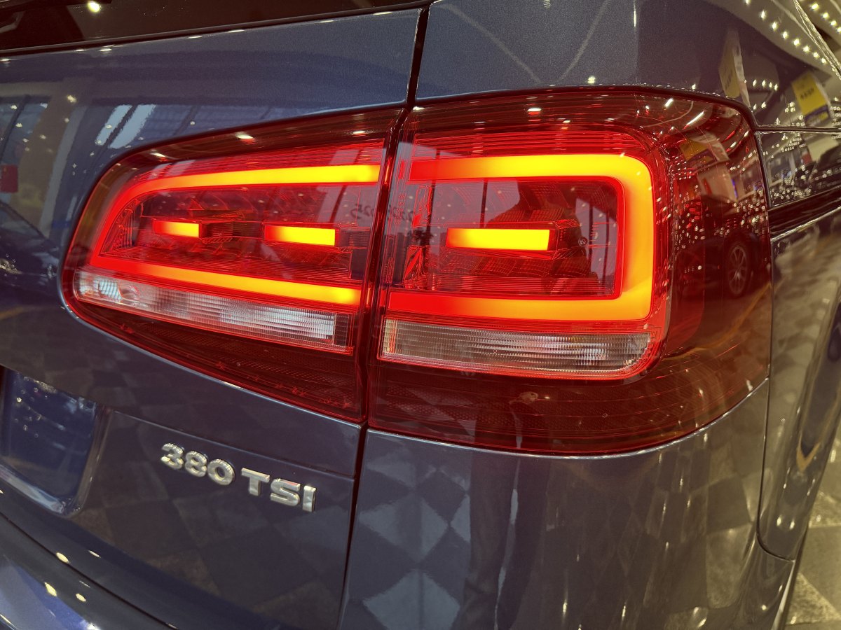 Volkswagen Sharan 2016 imagem de carro #15