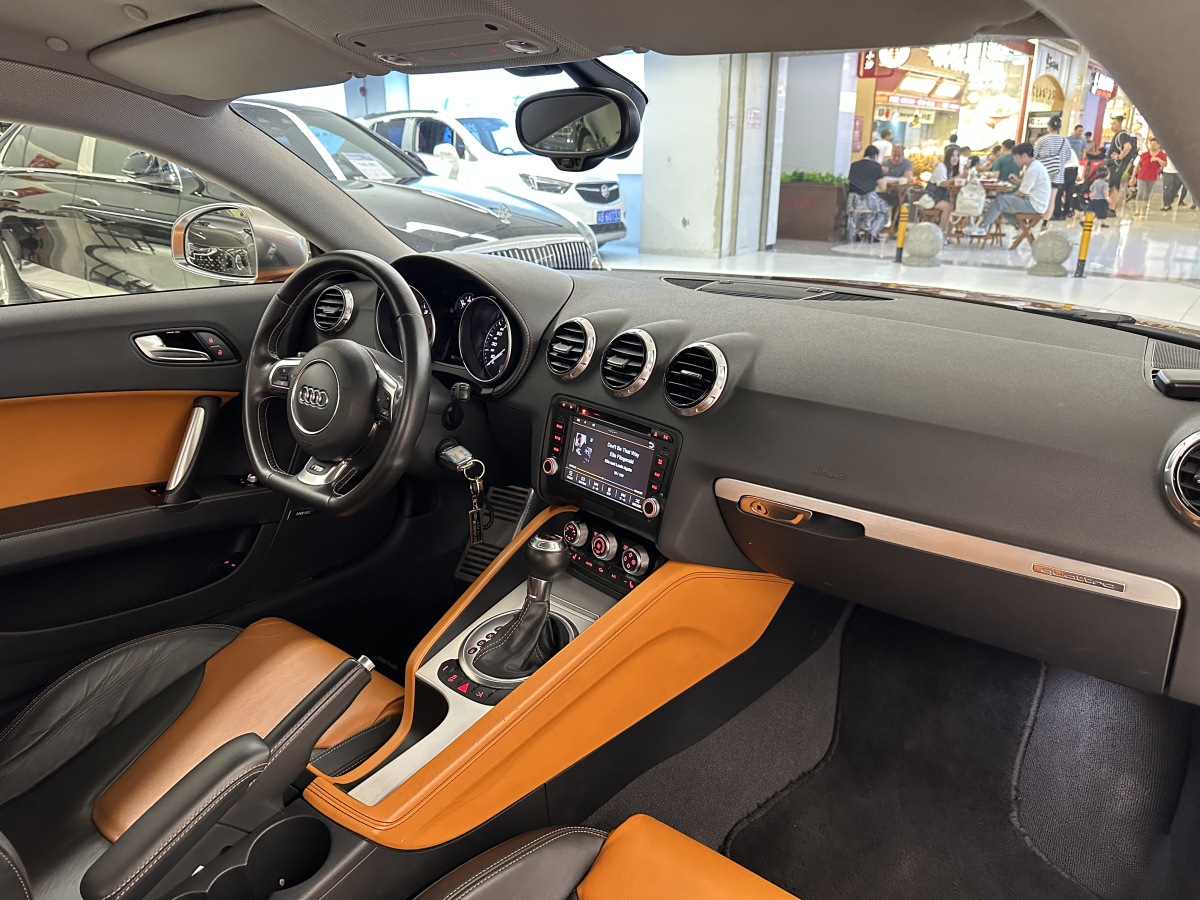 Audi TTS 2015 car image #15