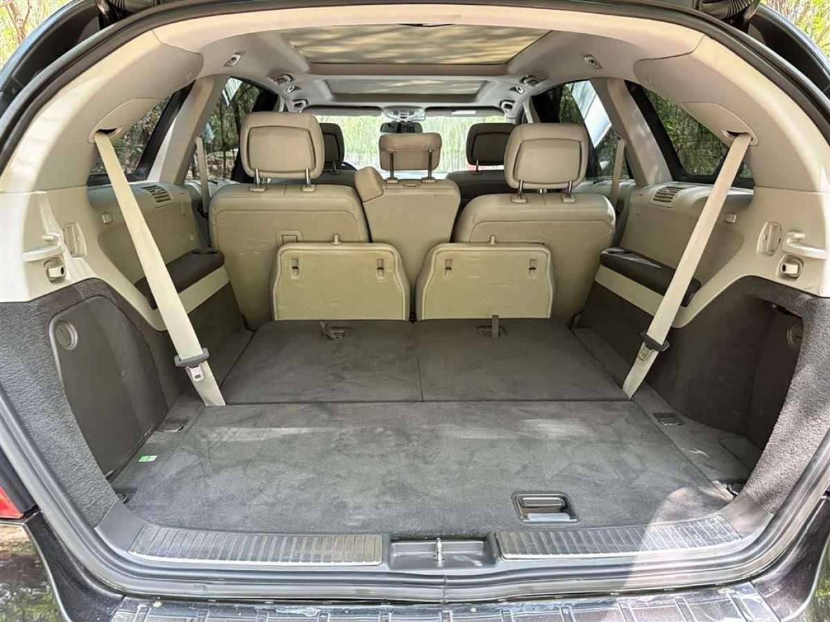 Mercedes-Benz R Class 2016 car image #15