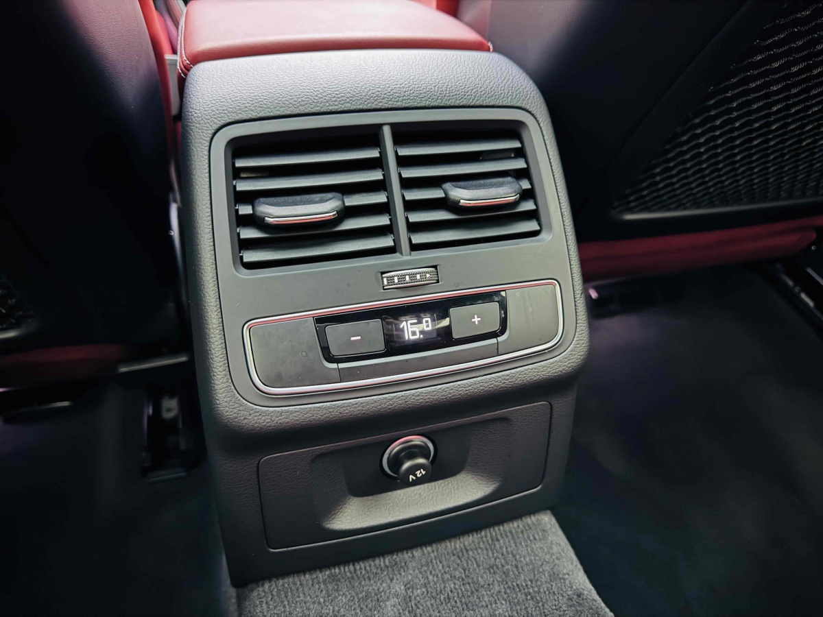 Audi S4 2023 car image #15