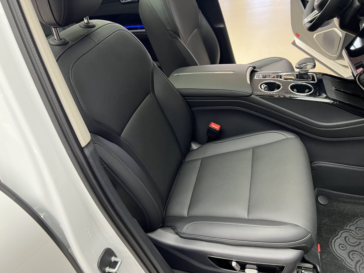 HongQi HS3 2025 صورة سيارة #15