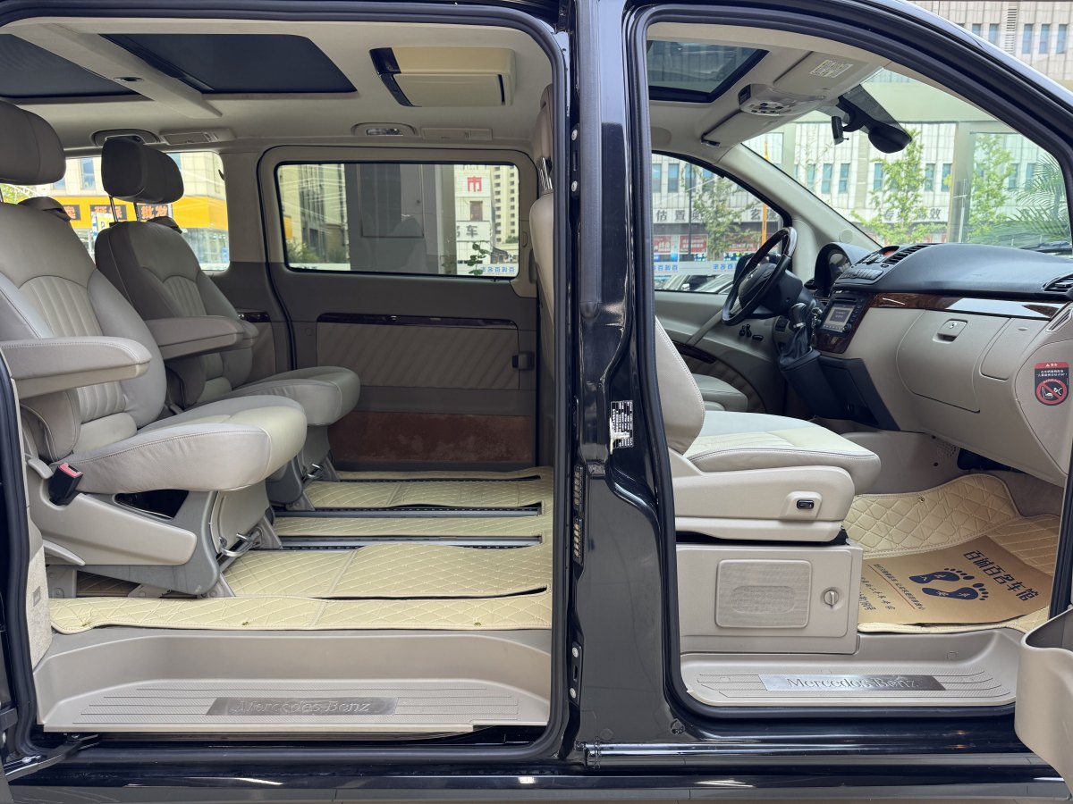 Mercedes-Benz Viano (Imported) 2016 immagine di auto #15