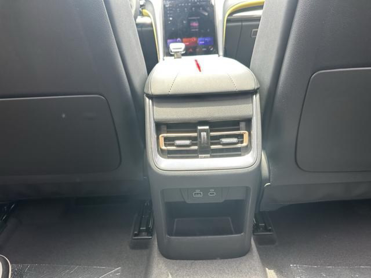 HongQi H6 2023 #15 HongQi H6 2023 car image #15