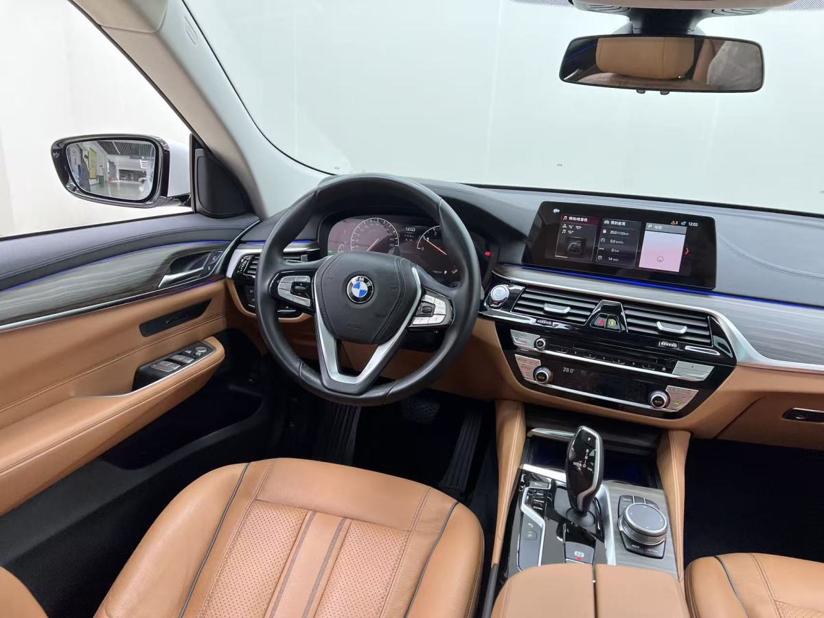 BMW 6 Series GT 2019 car image #15