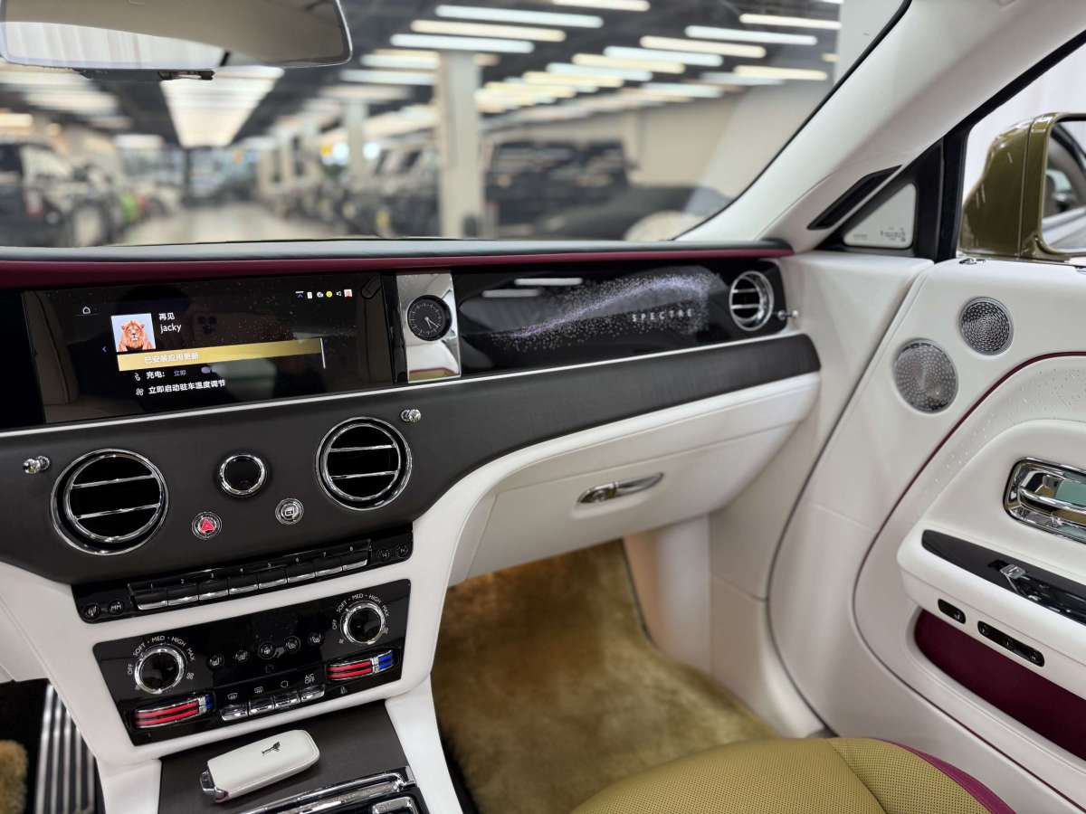 劳斯莱斯 闪灵 2025 #15 劳斯莱斯 闪灵 2025 汽车图片 #15