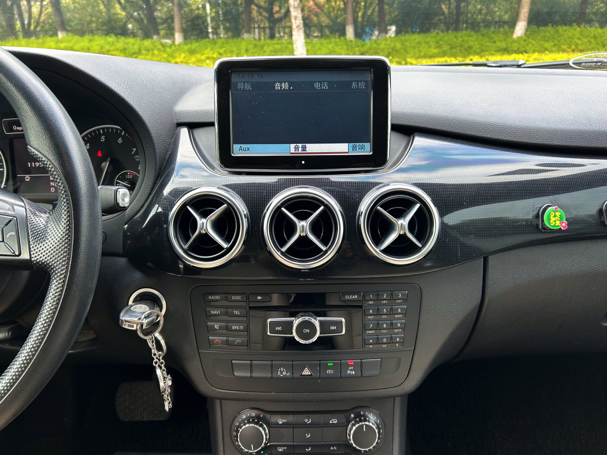 Mercedes-Benz B Class 2013 #15 Mercedes-Benz B Class 2013 car image #15