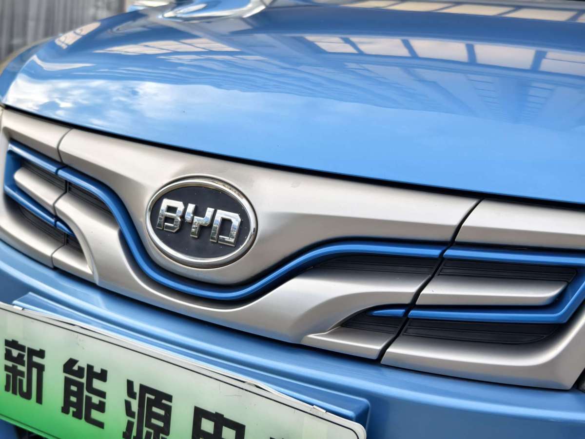BYD e5 2021 car image #15
