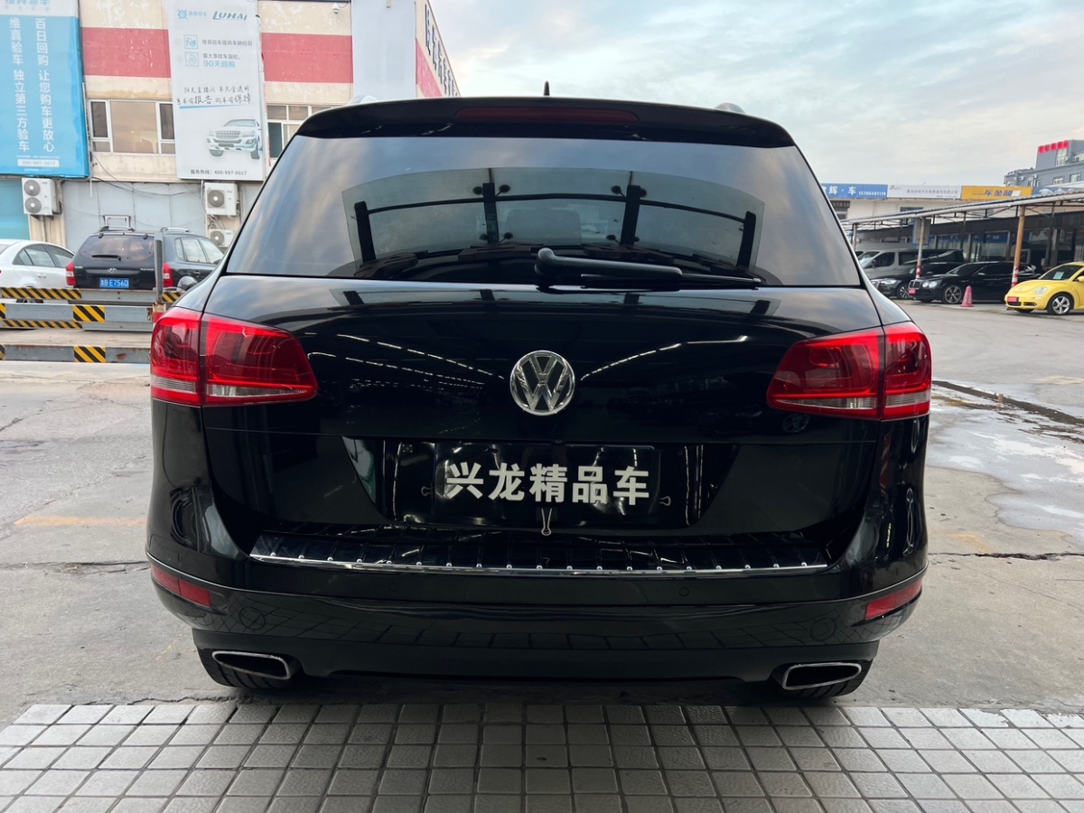 Volkswagen Touareg 2014 car image #15