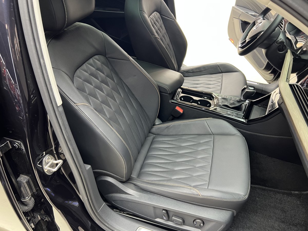 Volkswagen Passat New Energy 2021 immagine di auto #15