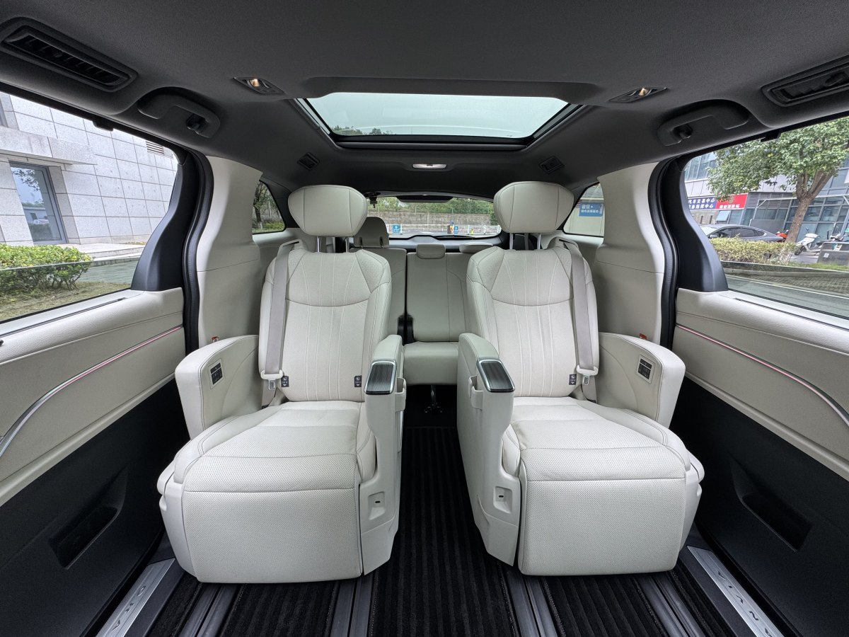 Toyota Granvia 2024 #15 Toyota Granvia 2024 immagine di auto #15