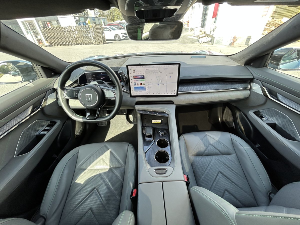 Zeekr 001 FR 2022 صورة سيارة #15