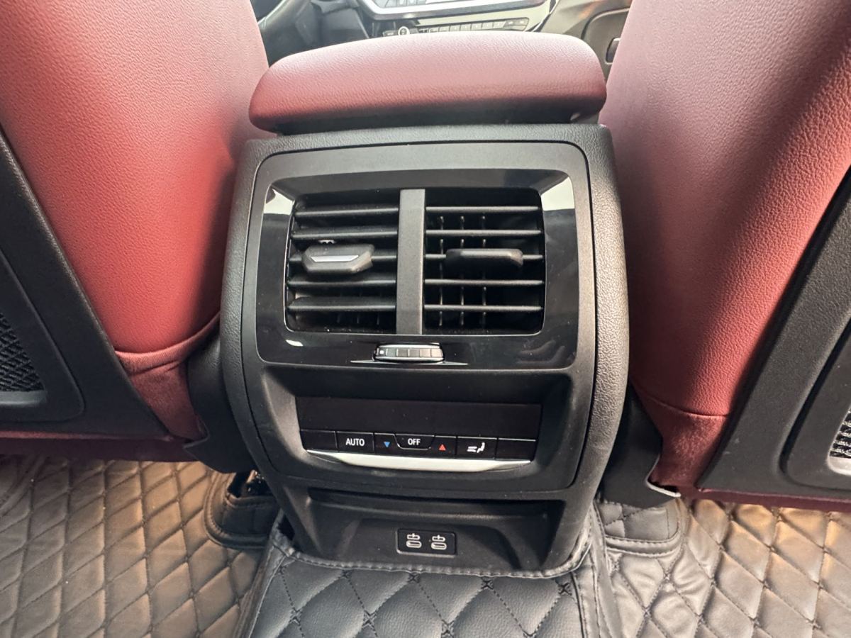 BMW X4 2022 صورة سيارة #15