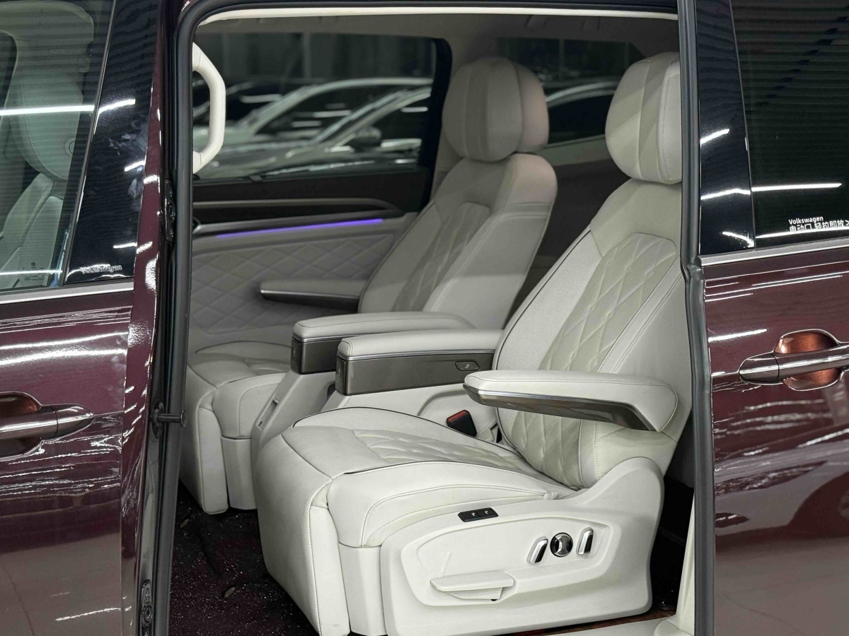 Volkswagen Viloran 2020 car image #15