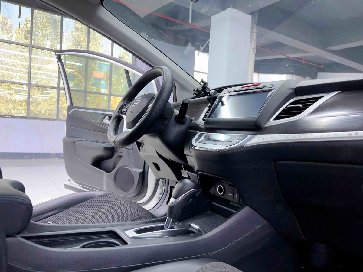 Honda Jade 2015 #15 Honda Jade 2015 car image #15