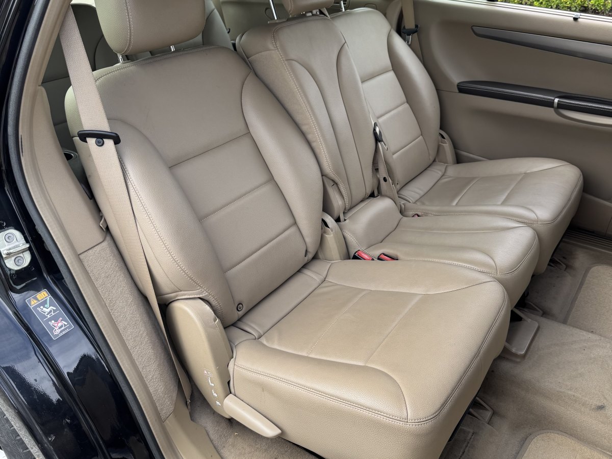 Mercedes-Benz R Class 2013 car image #15