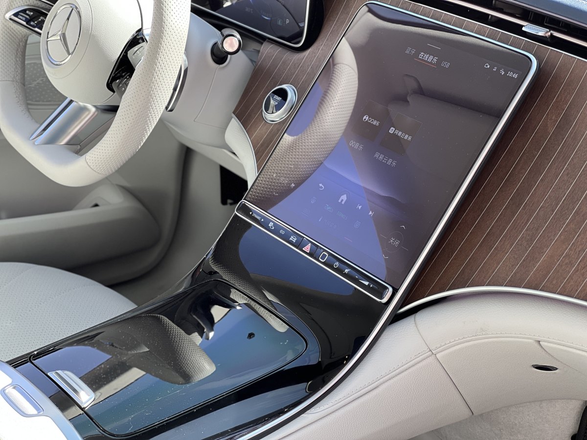 Mercedes-Benz EQE Class 2024 car image #15