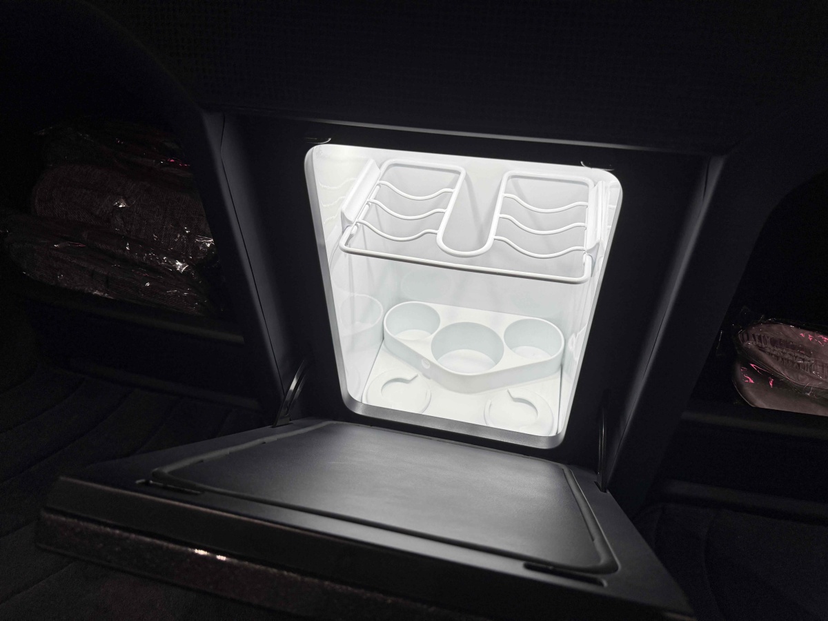 Hyundai Coupe 2025 imagen de coche #15