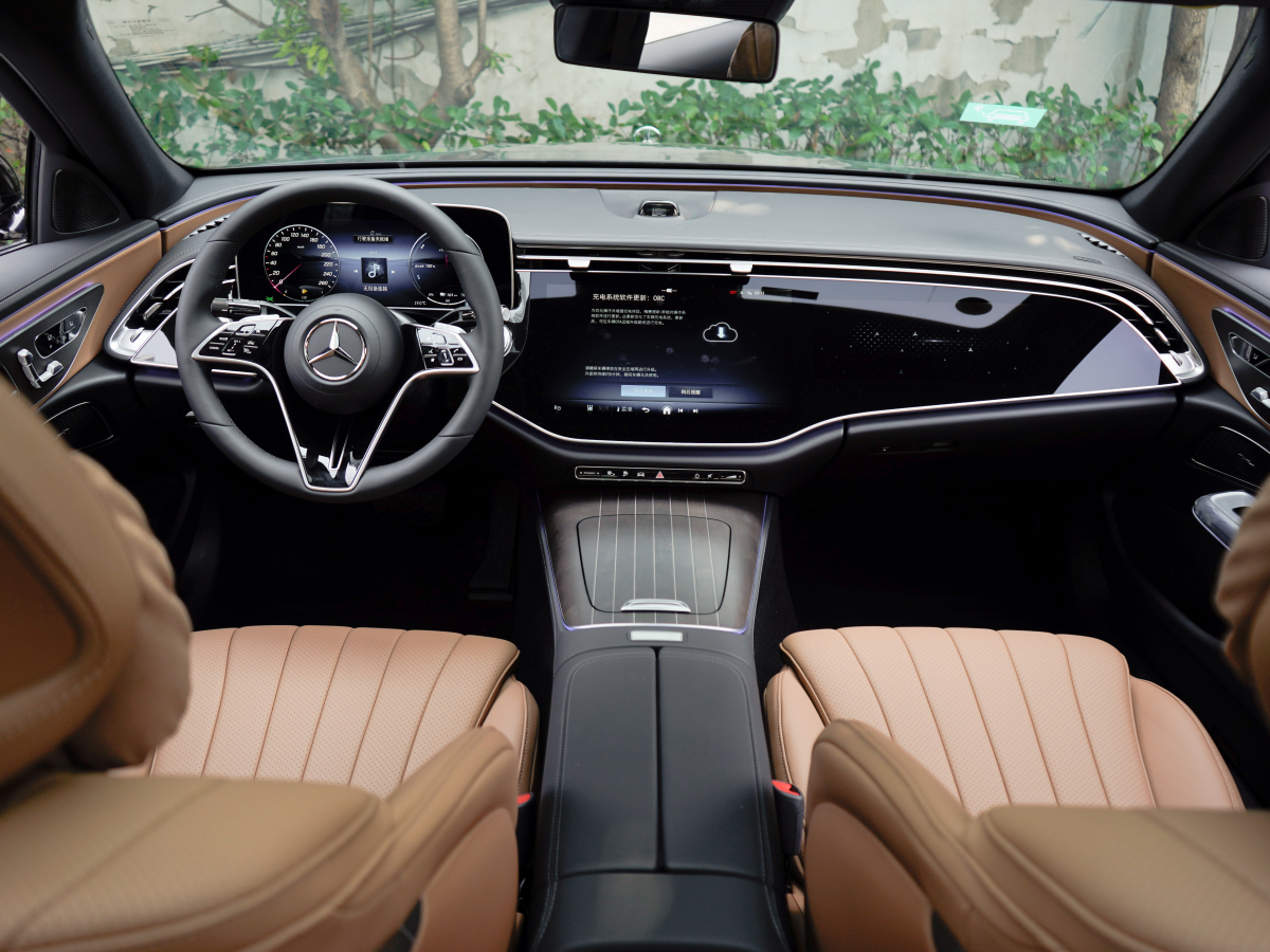 Mercedes-Benz E Class New Energy 2025 car image #15
