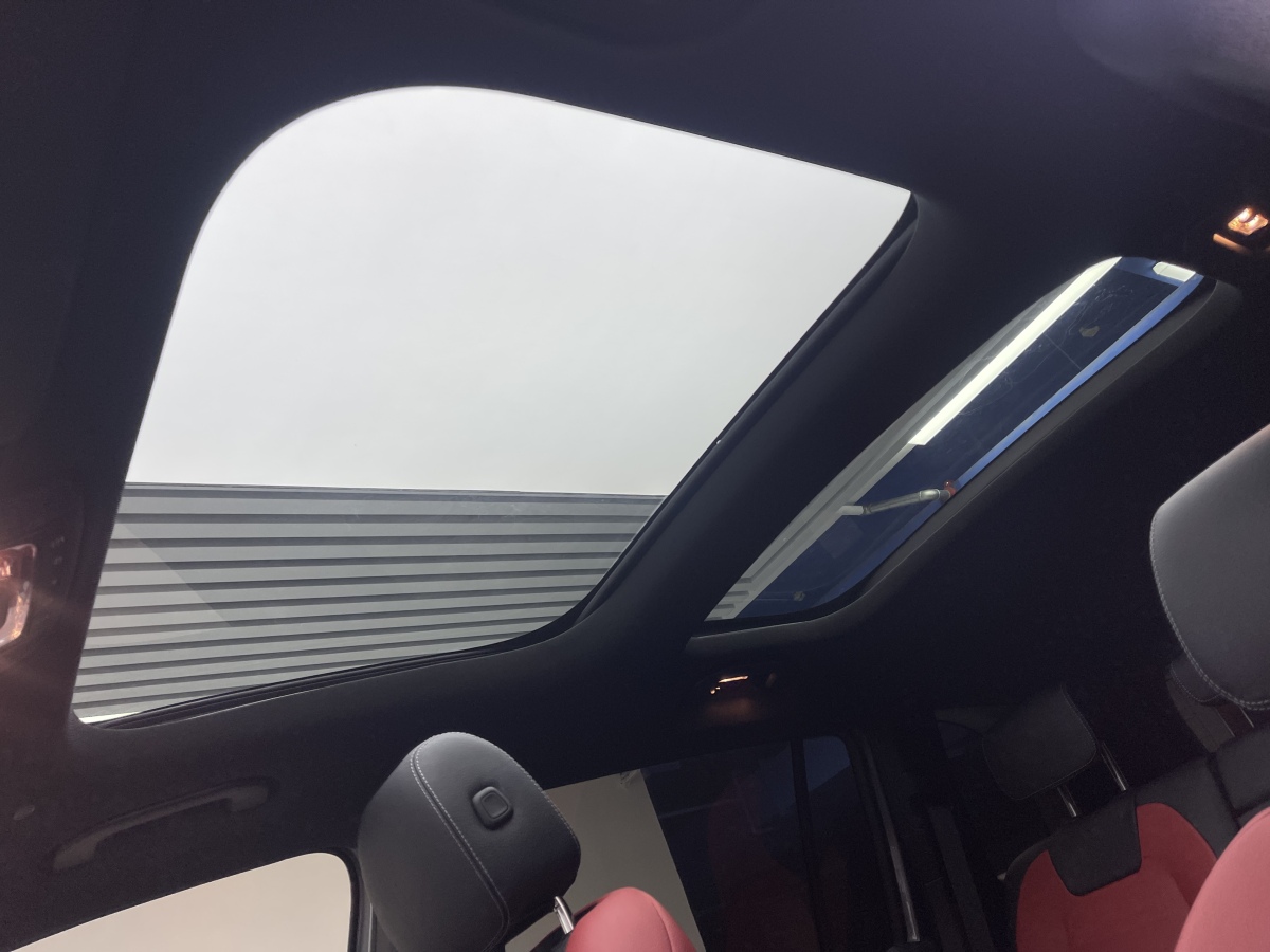 Mercedes-Benz GLB AMG 2022 immagine di auto #15