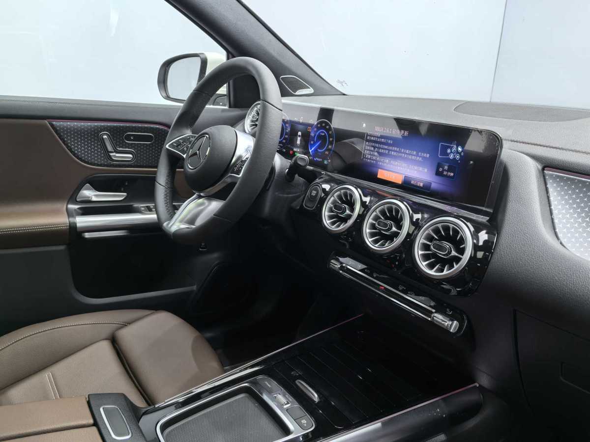 Mercedes-Benz EQA Class 2025 #15 Mercedes-Benz EQA Class 2025 immagine di auto #15