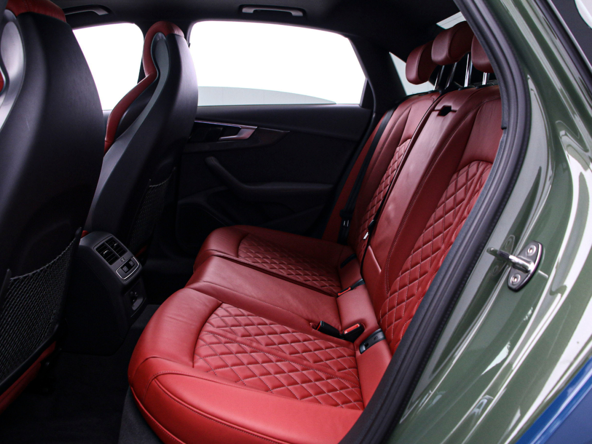 Audi S4 2023 #15 Audi S4 2023 صورة سيارة #15