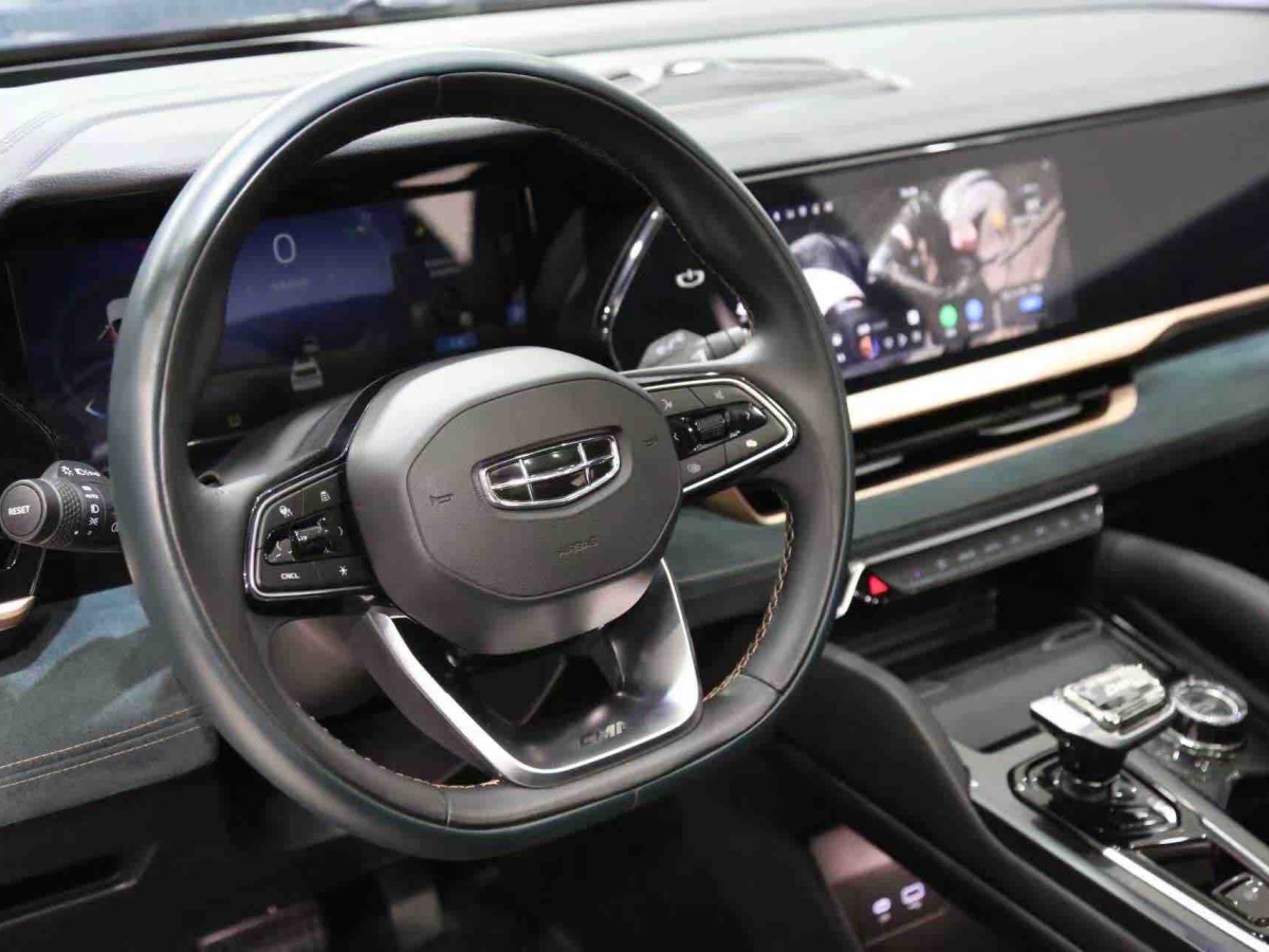 GEELY Tugella 2022 #15 GEELY Tugella 2022 car image #15