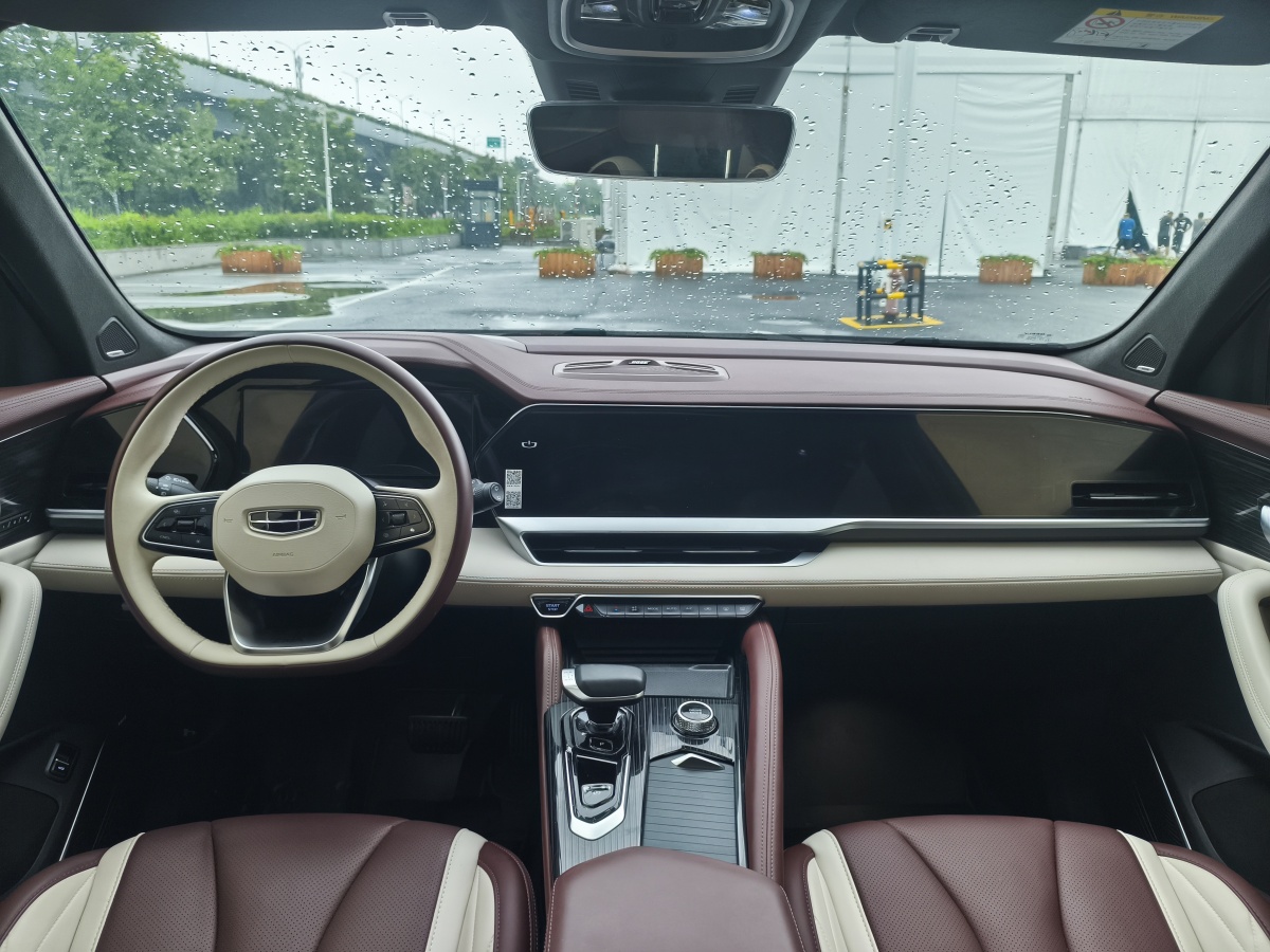 GEELY Tugella 2022 #15 GEELY Tugella 2022 car image #15