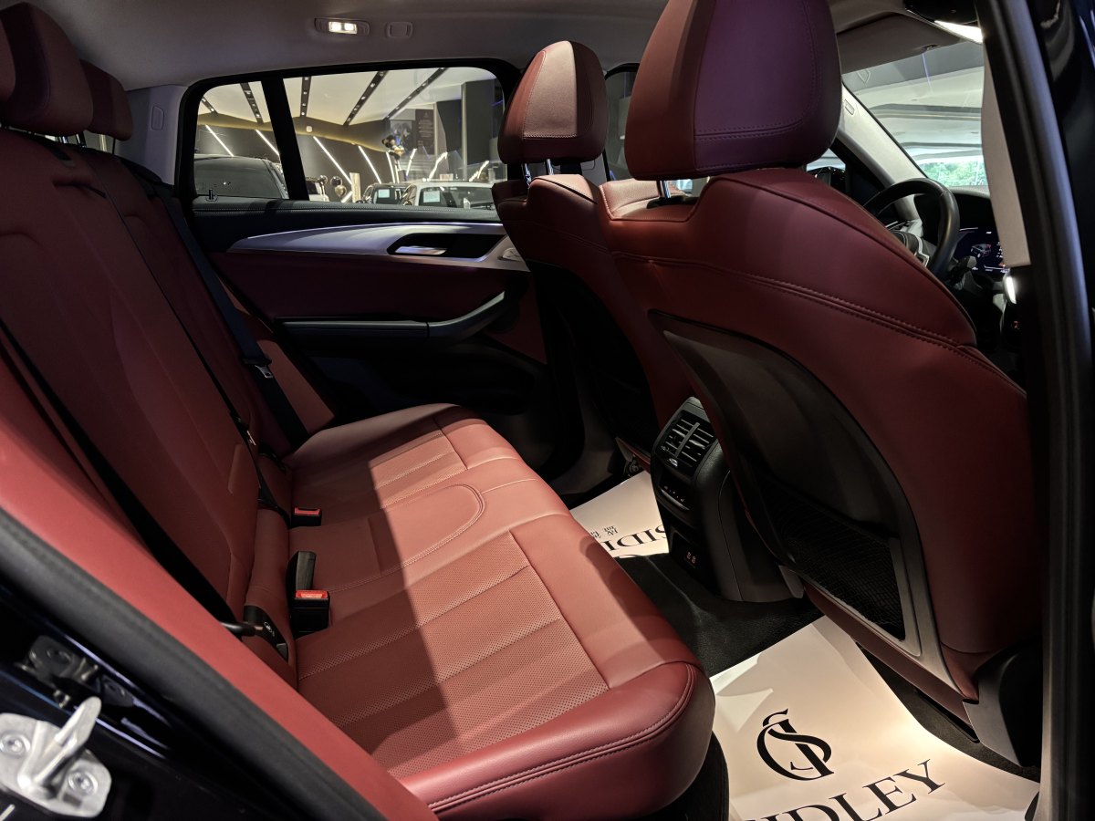 BMW X4 M 2023 car image #15