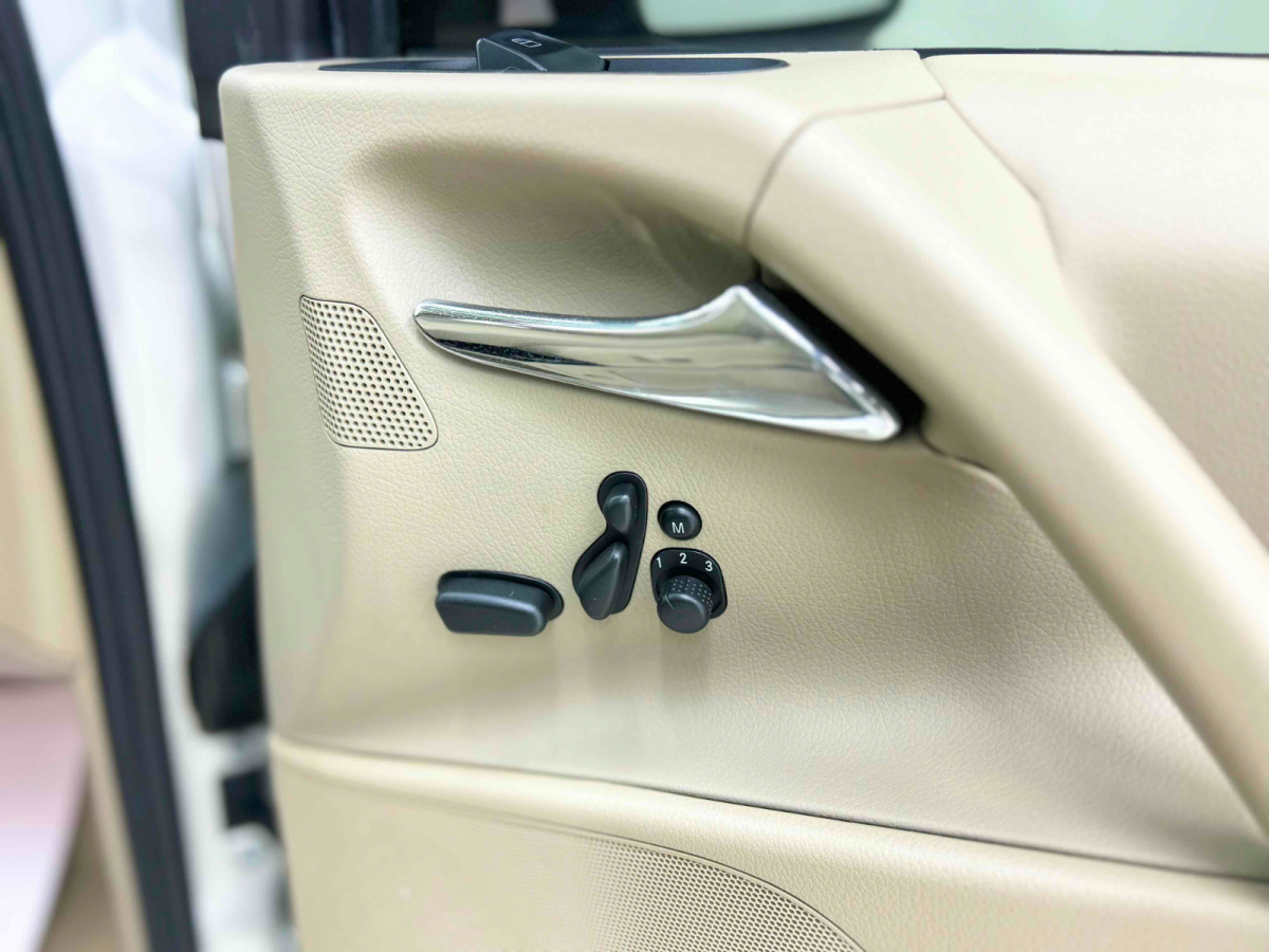 Mercedes-Benz Viano (Imported) 2014 car image #15