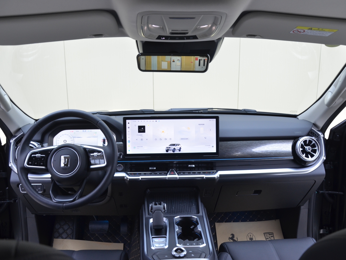 Tank 400 New Energy 2025 #15 Tank 400 New Energy 2025 car image #15