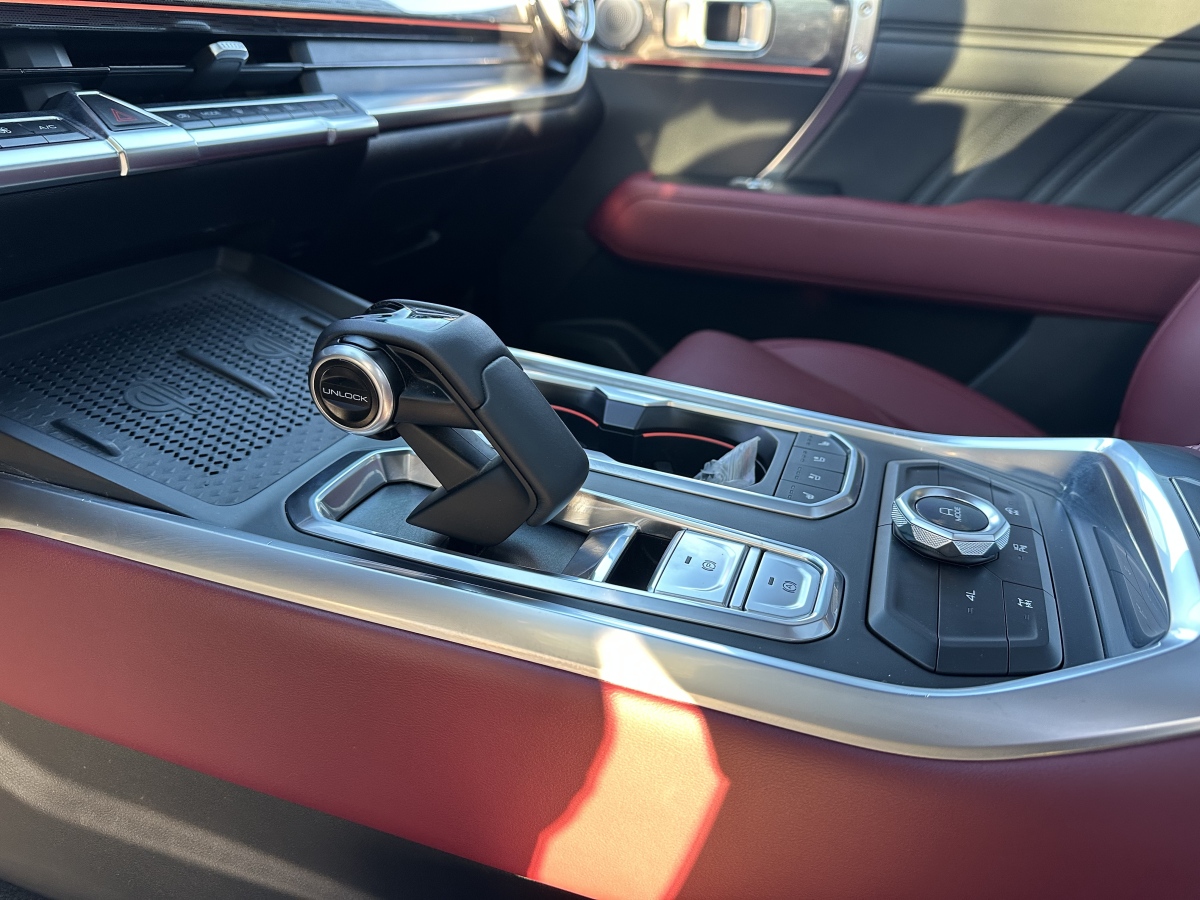 Tank 400 New Energy 2024 #15 Tank 400 New Energy 2024 car image #15