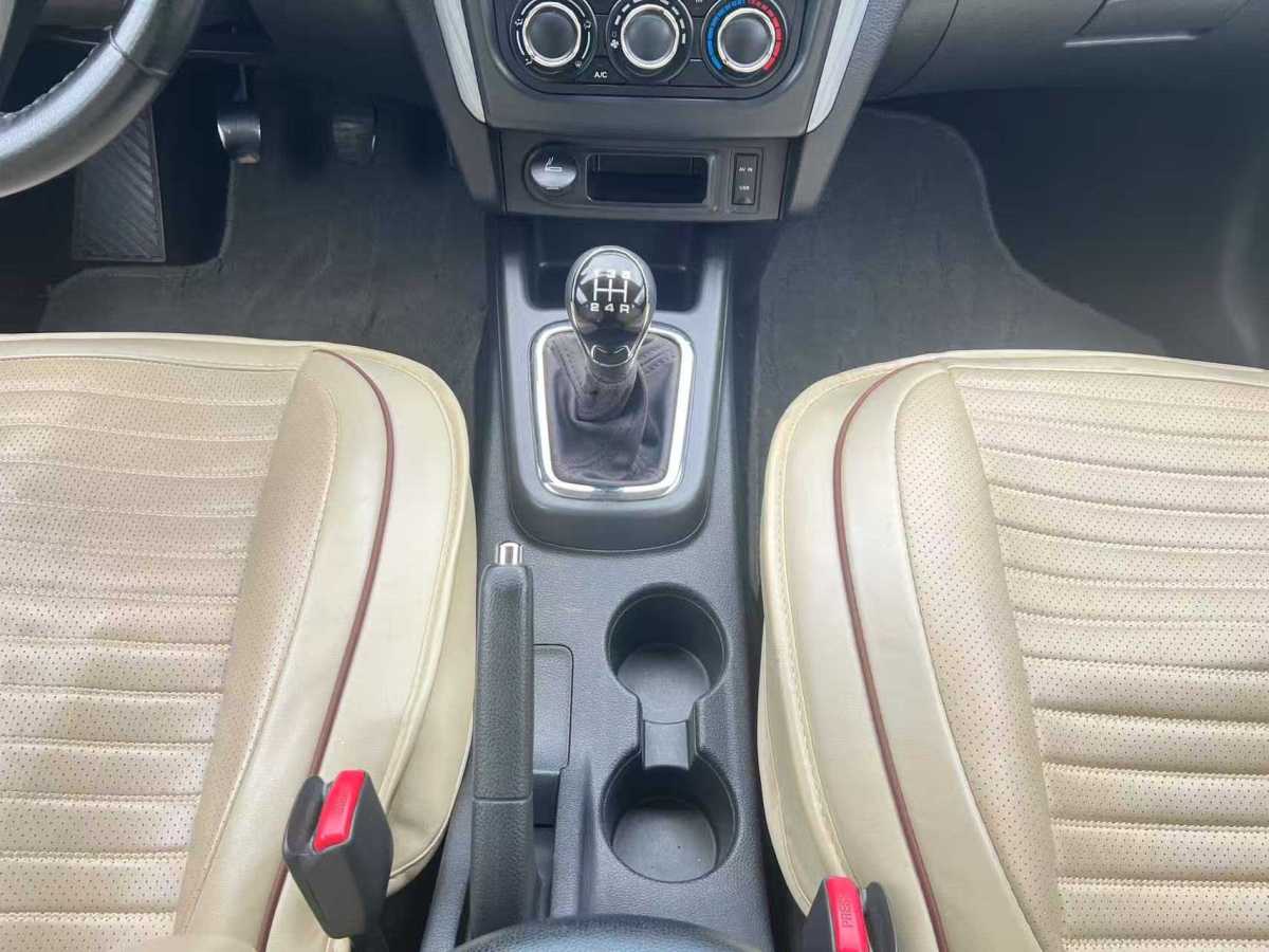 Forthing JOYEAR S50 2015 immagine di auto #15