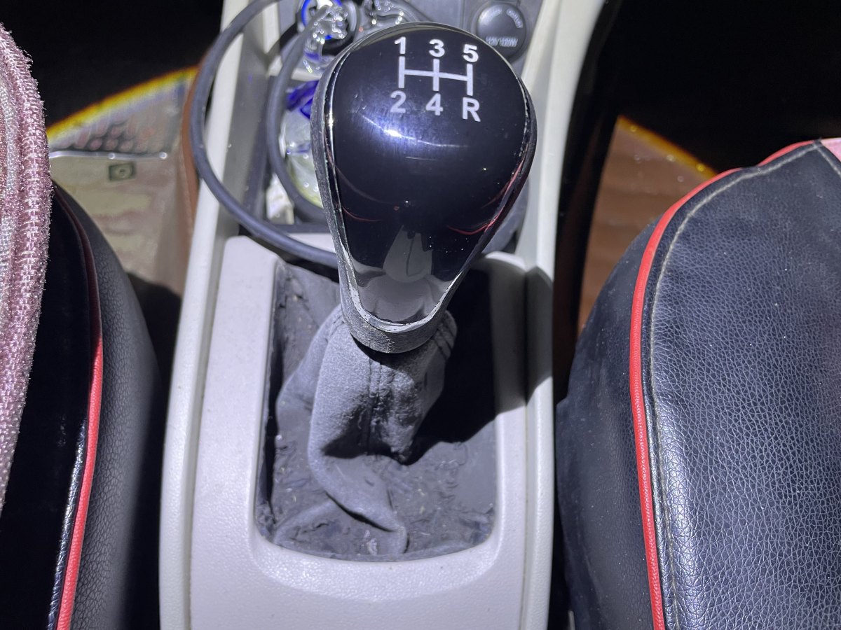 Changan Alsvin V5 2015 car image #15