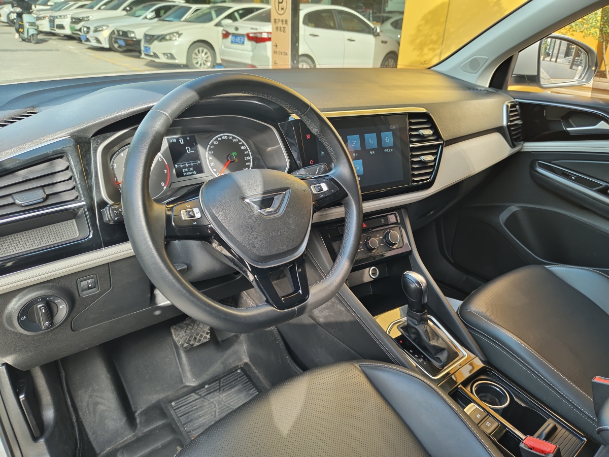 Jetta VS5 2024 car image #15