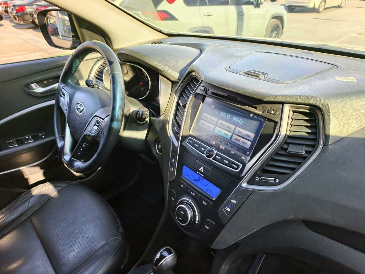 Hyundai Santa Fe 2014 #15 Hyundai Santa Fe 2014 car image #15