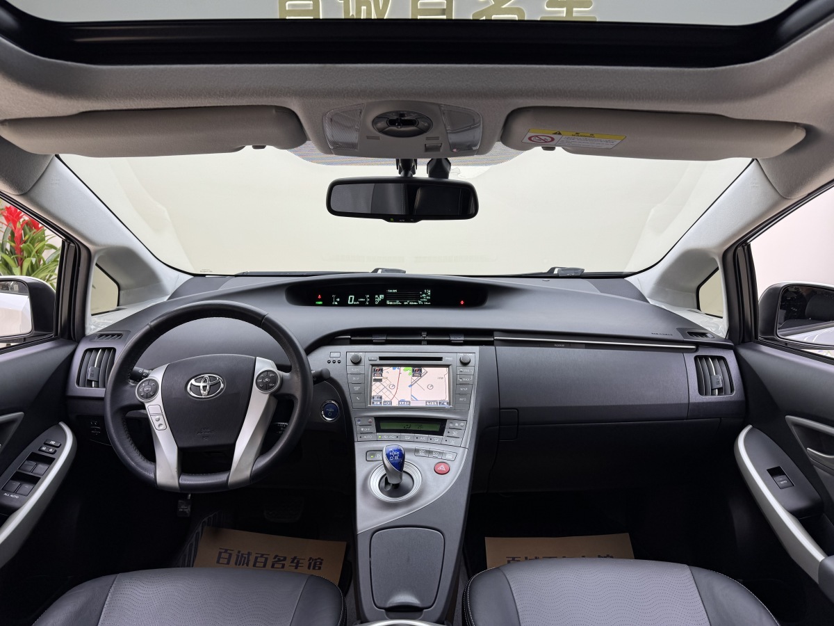 Toyota Prius 2014 immagine di auto #15