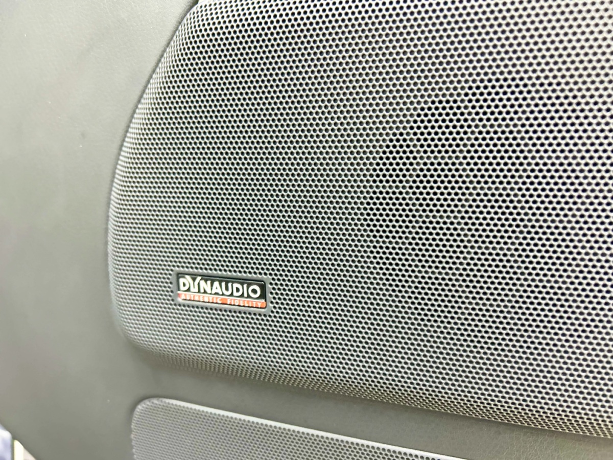Volkswagen 2014 car image #15