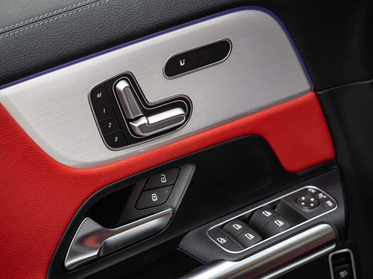 Mercedes-Benz GLA AMG 2023 car image #15