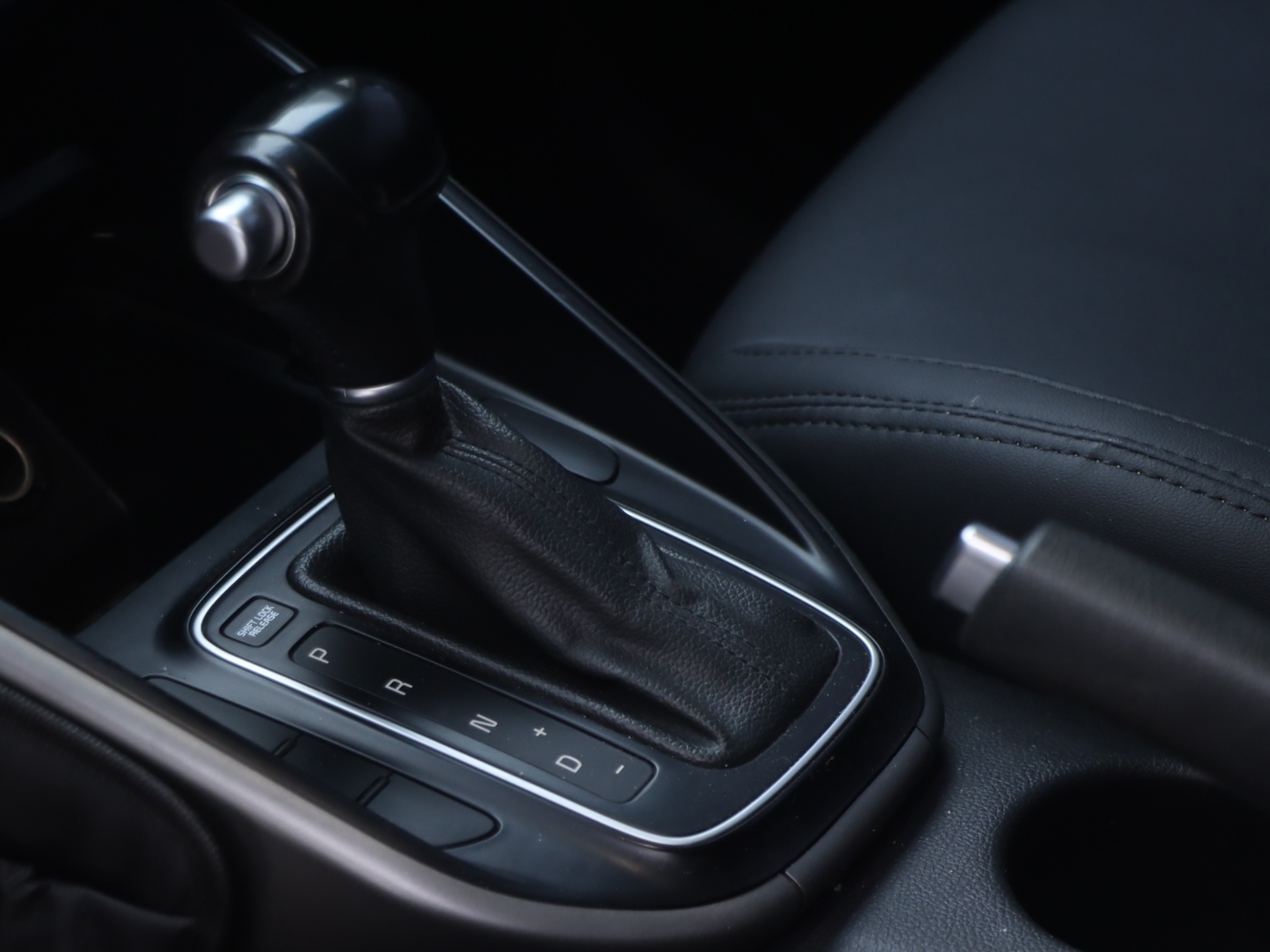 起亚 佳乐 2016 汽车图片 #15