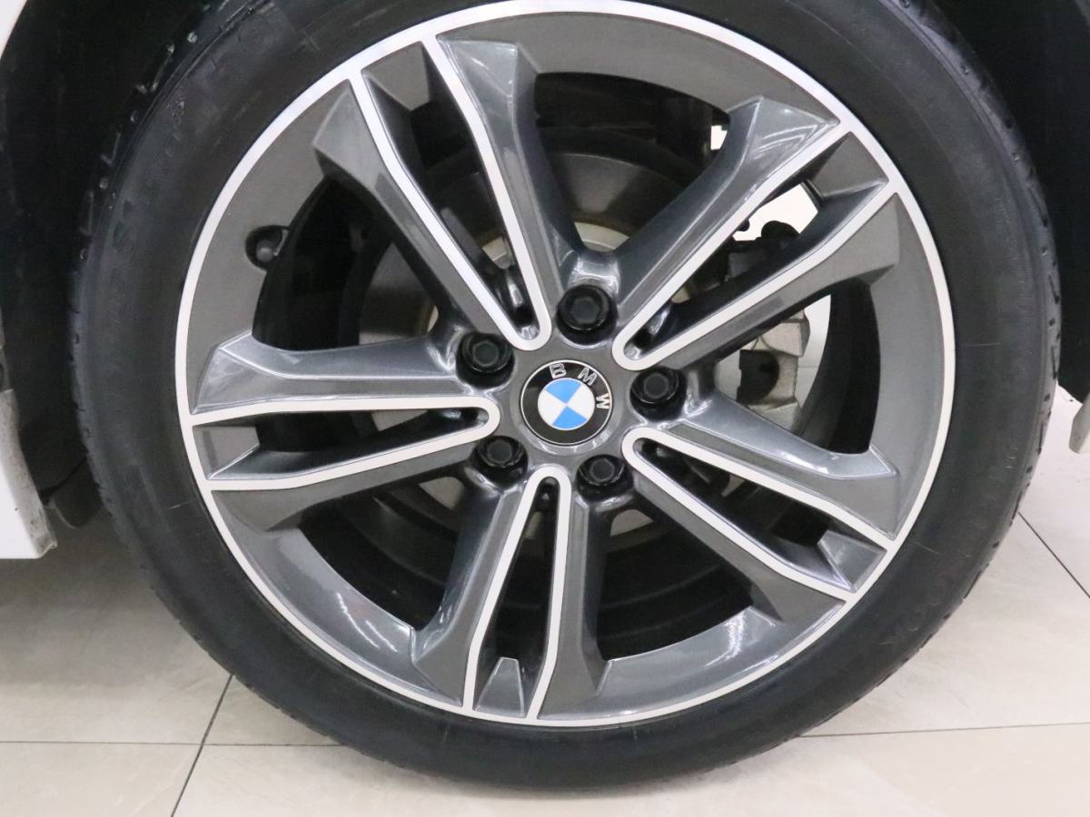 BMW 2018 car image #15