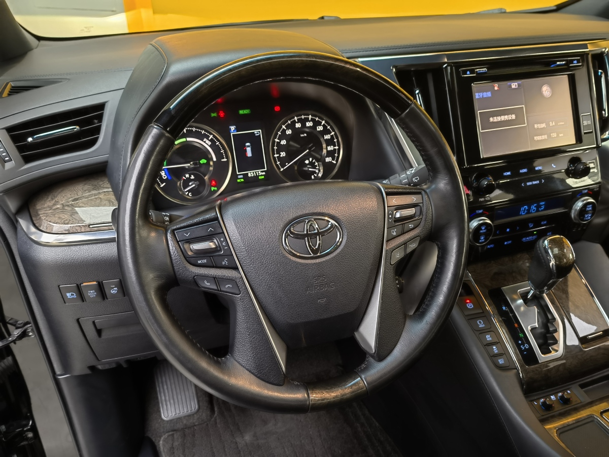 Toyota Alphard 2019 car image #15