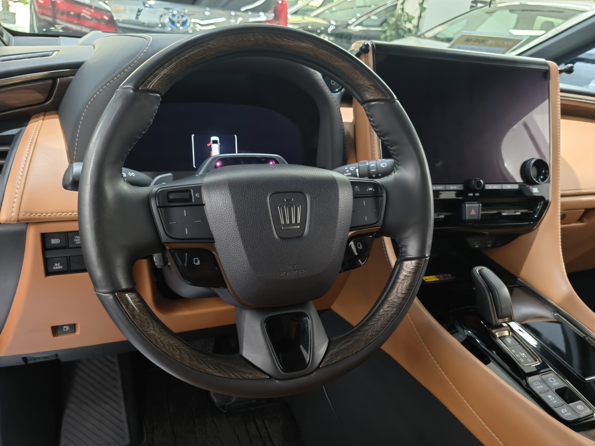 Toyota Vellfire 2024 car image #15